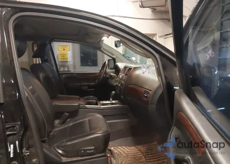 2011 Nissan Armada Platinum z USA, uszkodzony, nr VIN 5N1AA0NE0BN620628